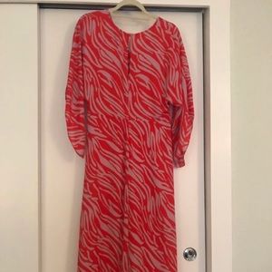 Cabi, never been worn mid-length dress